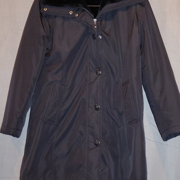 Gallery Coat - Picture 3 of 7